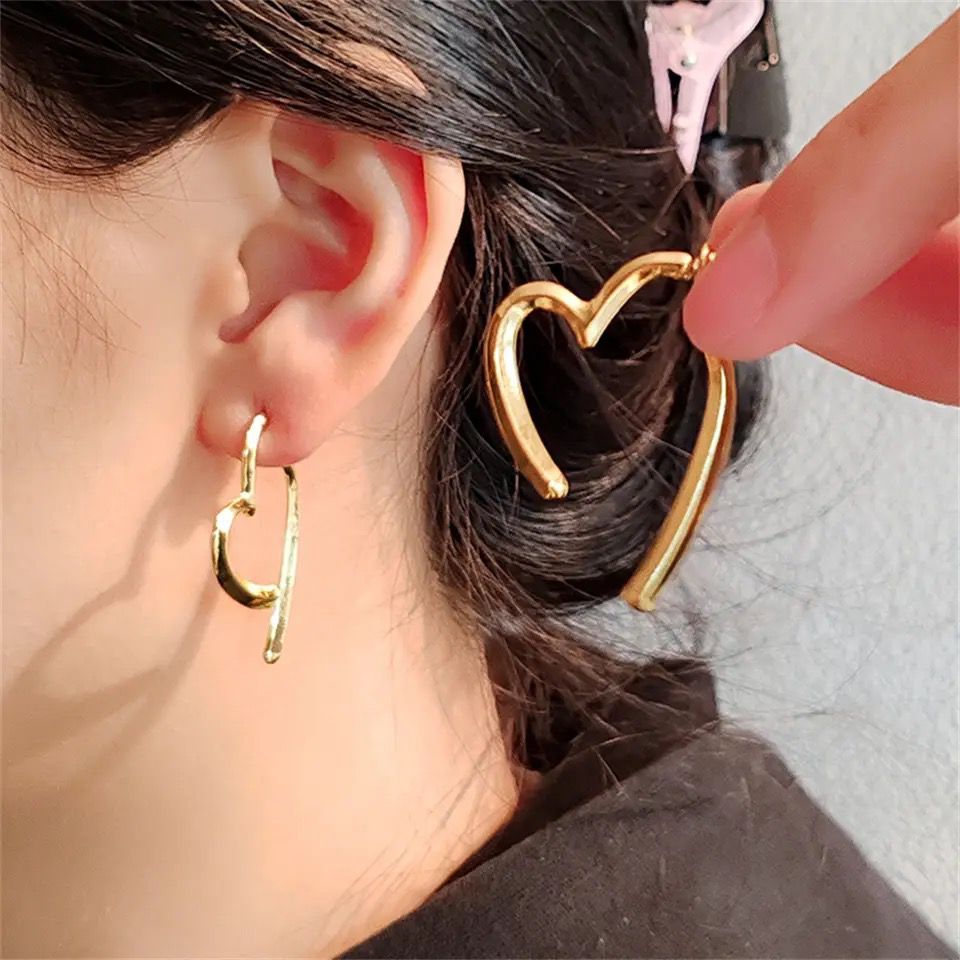 Buy Heart - Shaped Stud Earrings for Women Online in Pakistan β Stylish & Elegant Jewellery | Buyncart - Buyncart