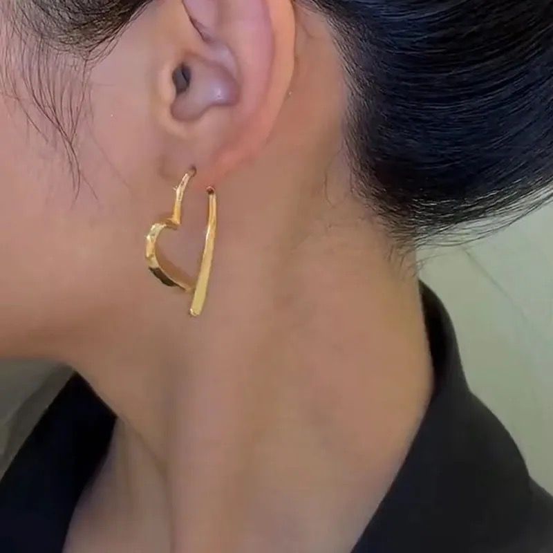 Buy Heart - Shaped Stud Earrings for Women Online in Pakistan β Stylish & Elegant Jewellery | Buyncart - Buyncart