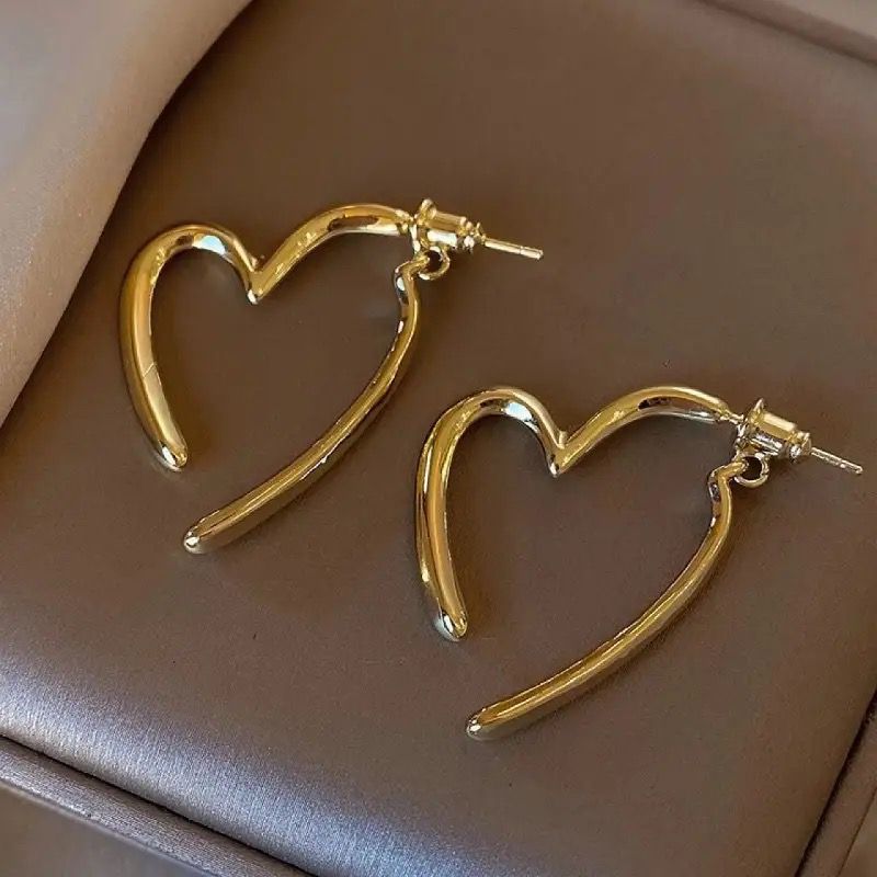 Buy Heart - Shaped Stud Earrings for Women Online in Pakistan β Stylish & Elegant Jewellery | Buyncart - Buyncart