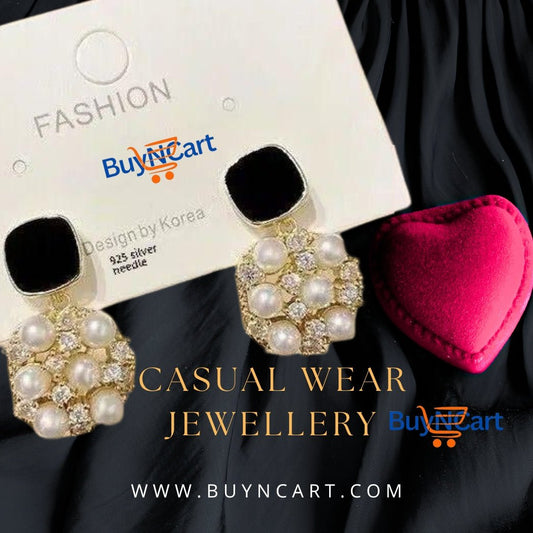 Adorable Pulse and stone Earring - Buyncart