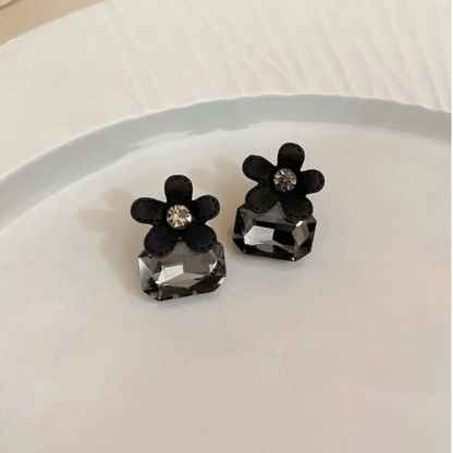 Buy Korean Black Diamond Tops Earrings for Women in Pakistan – Elegant & Trendy Jewellery | Buyncart - Buyncart