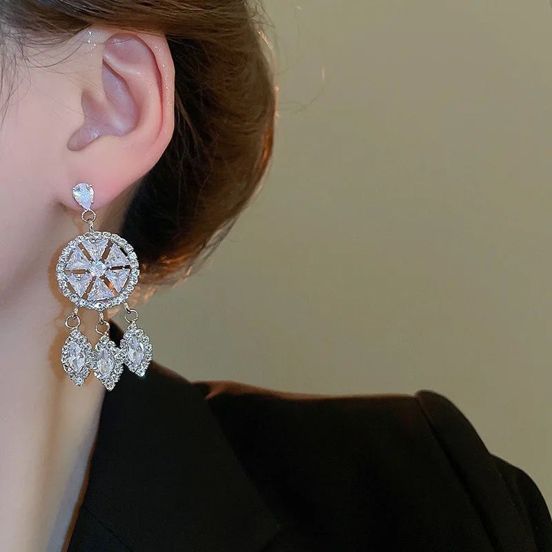 Buy Luxury Shiny Diamond Earrings for Women in Pakistan – Elegant Party & Formal Jewellery | Buyncart - Buyncart